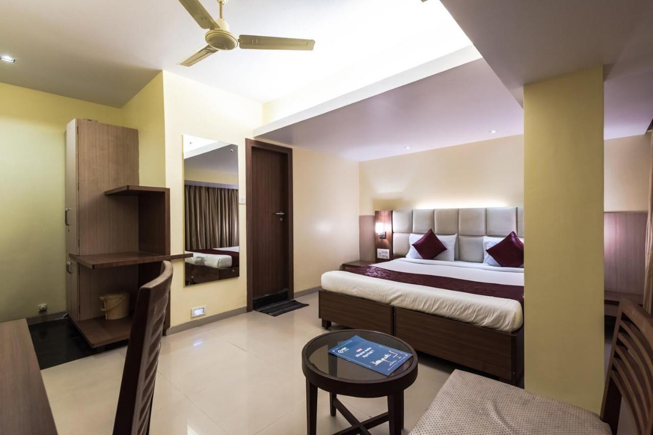 Hotel Aishwarya Residency Navi Mumbai Exterior photo