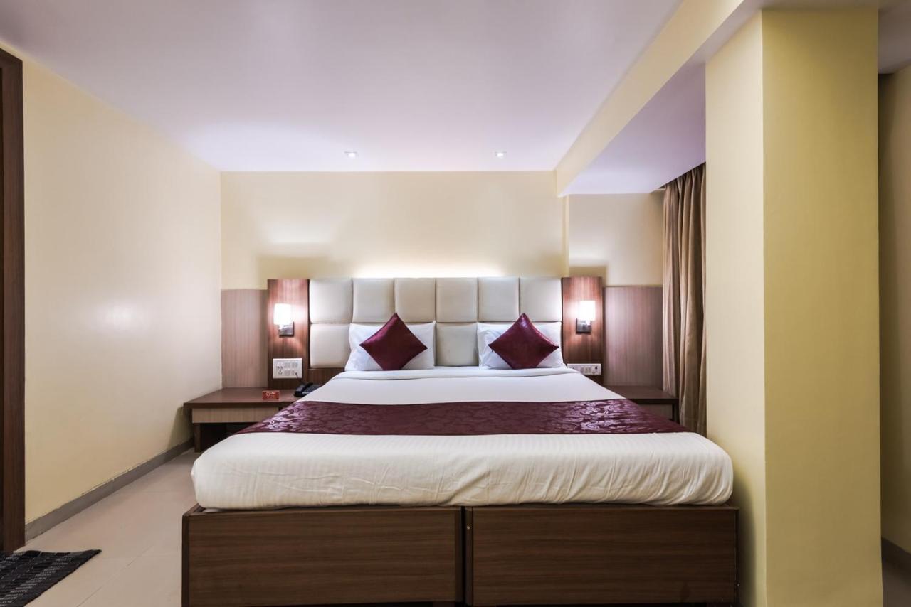 Hotel Aishwarya Residency Navi Mumbai Exterior photo