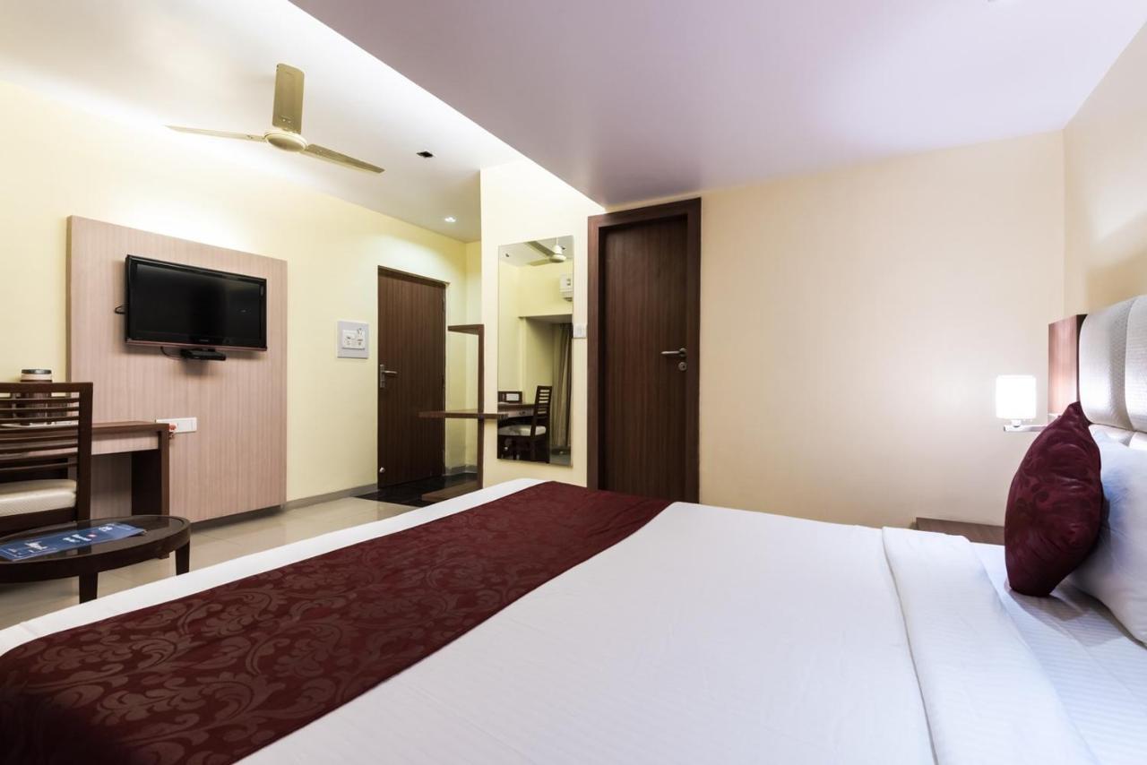 Hotel Aishwarya Residency Navi Mumbai Exterior photo